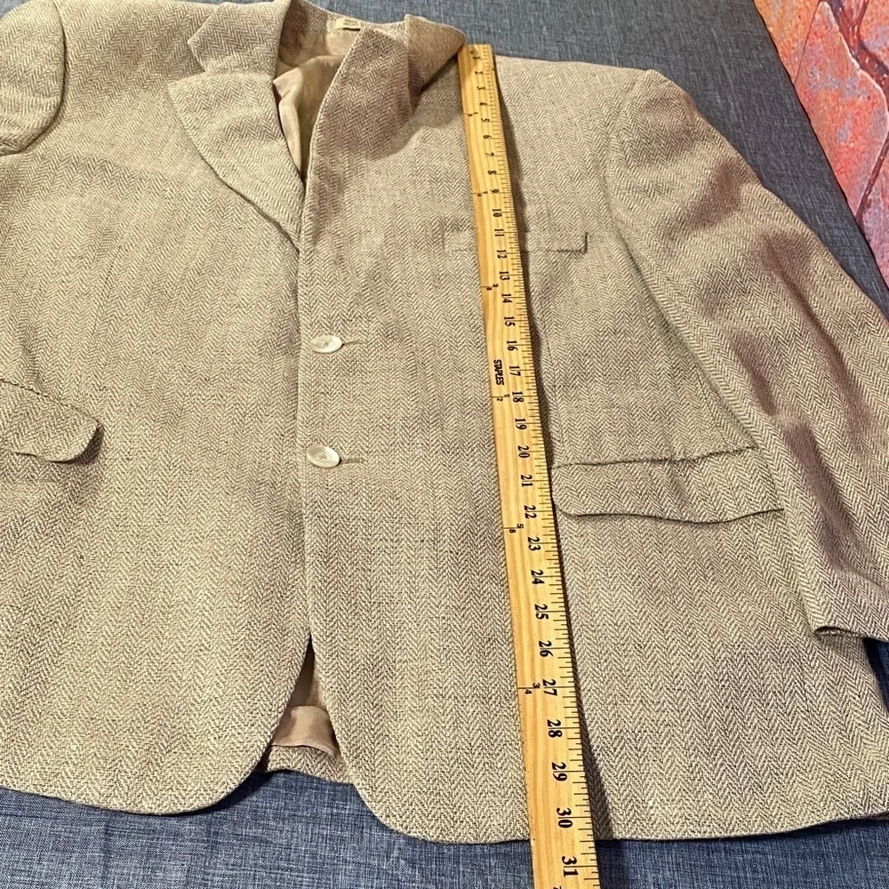 Stafford Men’s 42R Beige Herringbone Blazer Jacket Two Button Classic Sport Coat